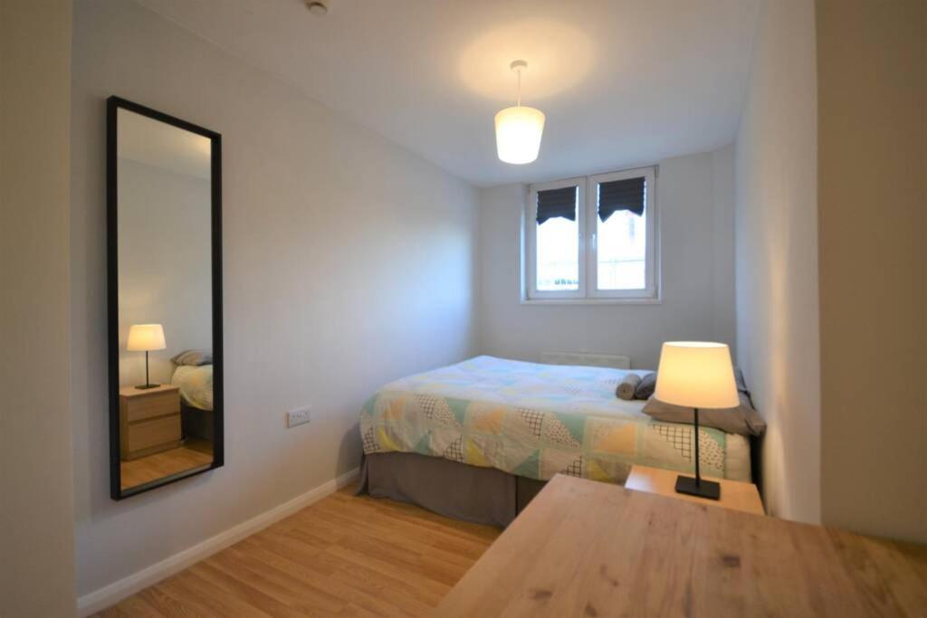 Stylish Budget 4 Bedroom Flat In Brick Lane Лондон Экстерьер фото