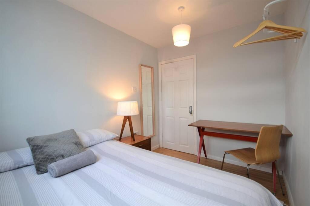 Stylish Budget 4 Bedroom Flat In Brick Lane Лондон Экстерьер фото